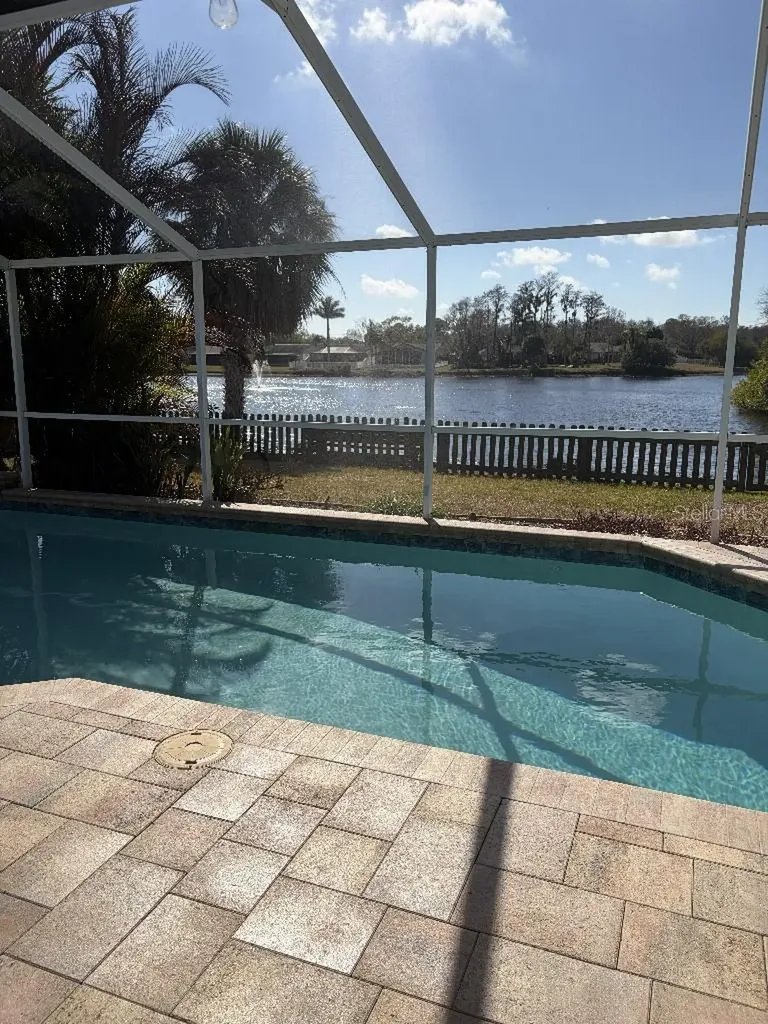 408 Lakeview Drive Oldsmar FL 34677