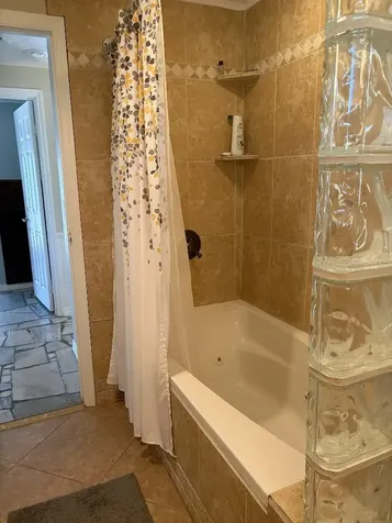 408 Lakeview Drive Oldsmar FL 34677