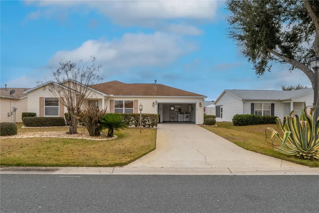 1994 Orangeburg Terrace The Villages FL 32162