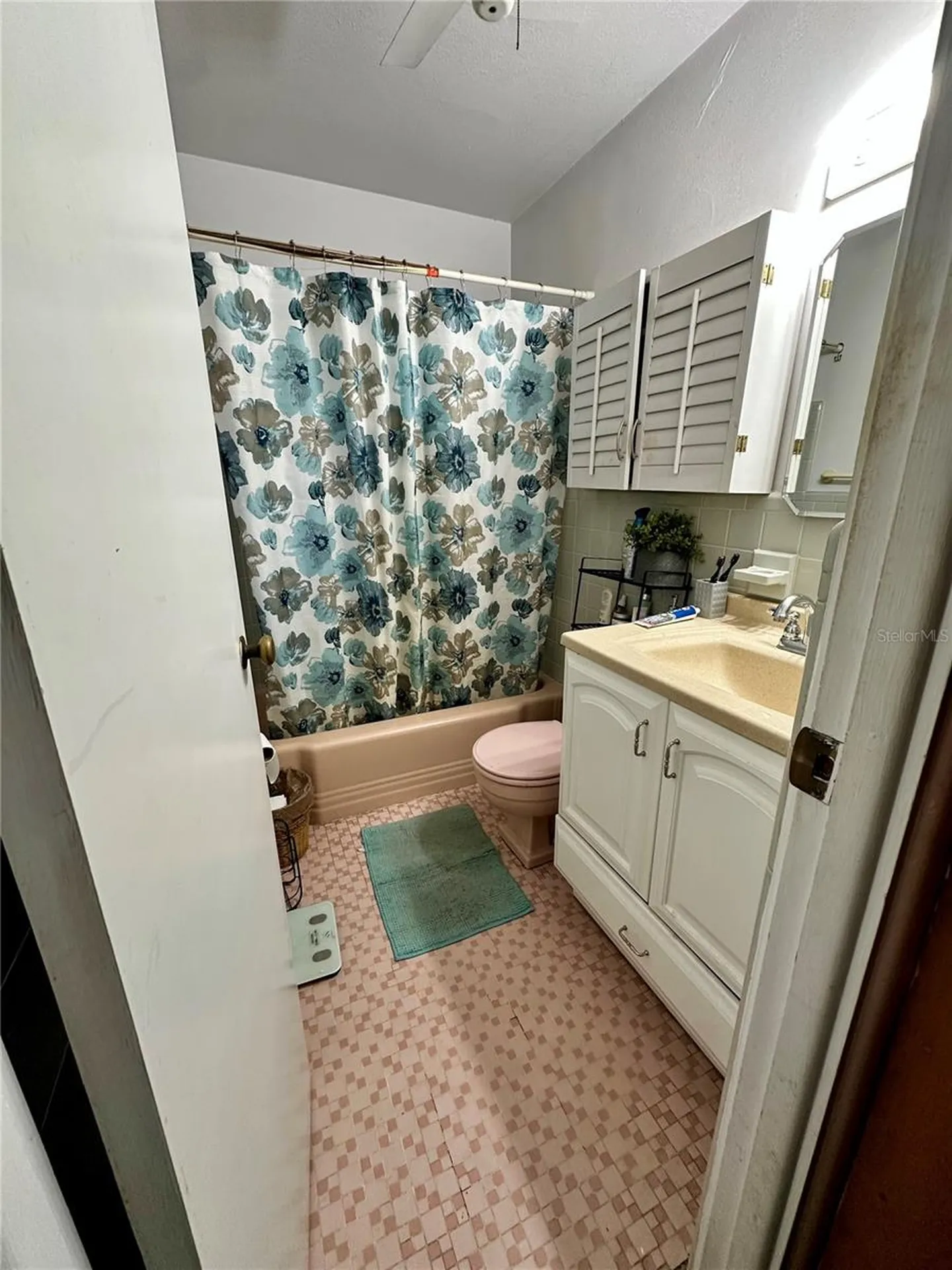 424 W Hogle Avenue Deland FL 32720
