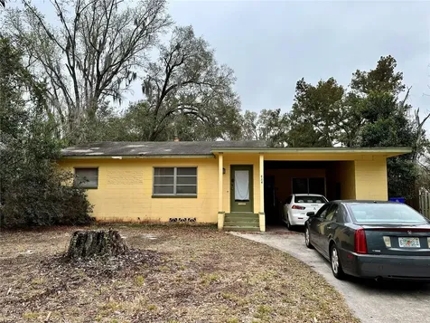 424 W Hogle Avenue Deland FL 32720