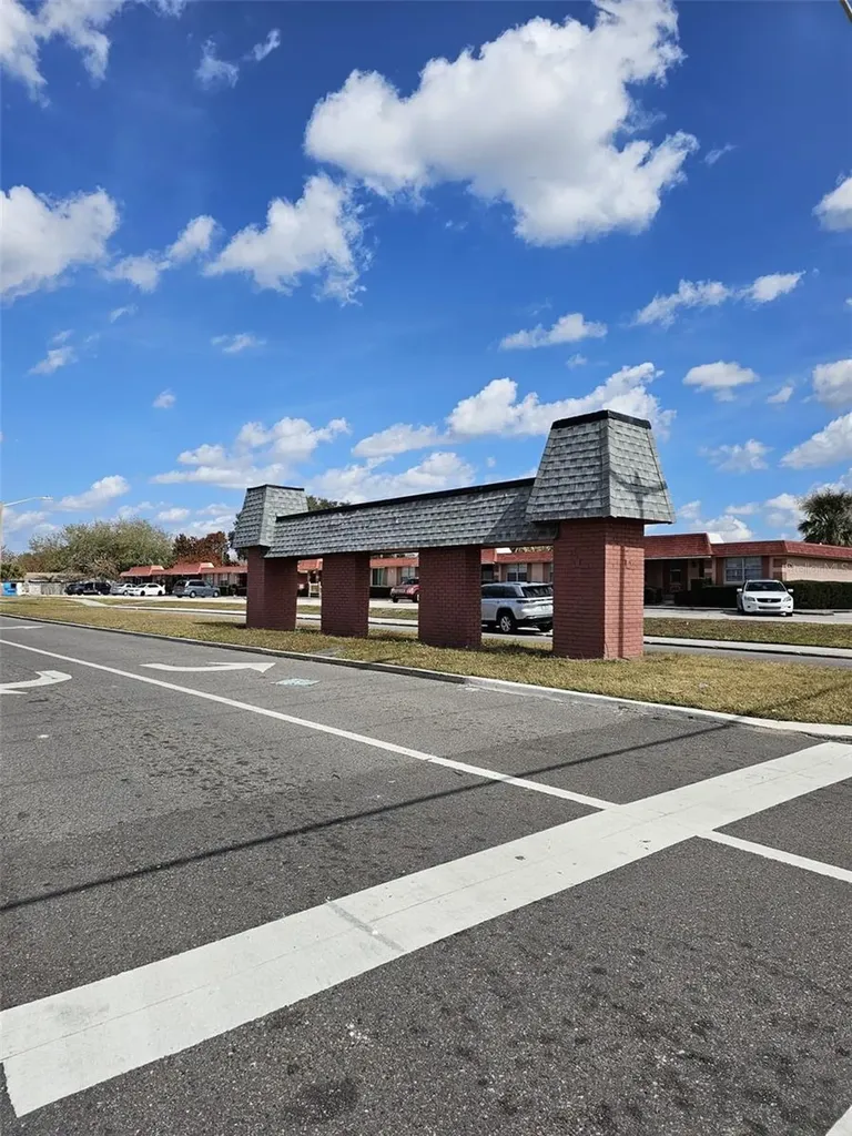 2929 W Oak Ridge Road Orlando FL 32809