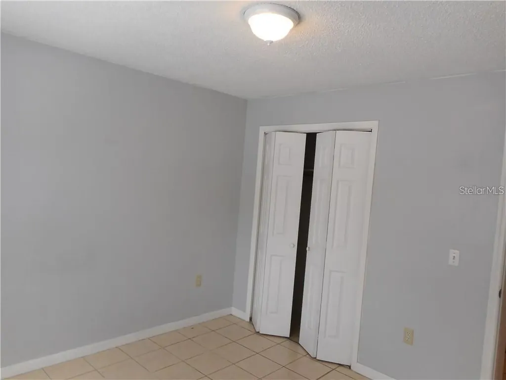 2929 W Oak Ridge Road Orlando FL 32809