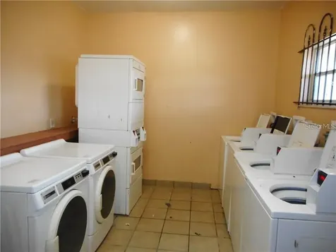 2929 W Oak Ridge Road Orlando FL 32809