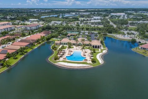 108 Maraviya Boulevard Nokomis FL 34275
