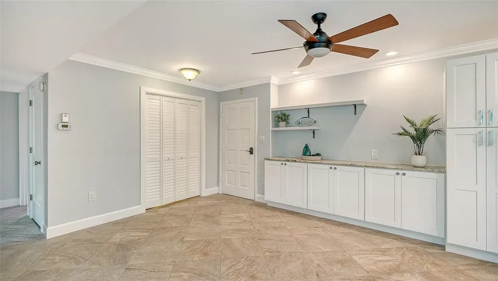 225 Hourglass Way Sarasota FL 34242