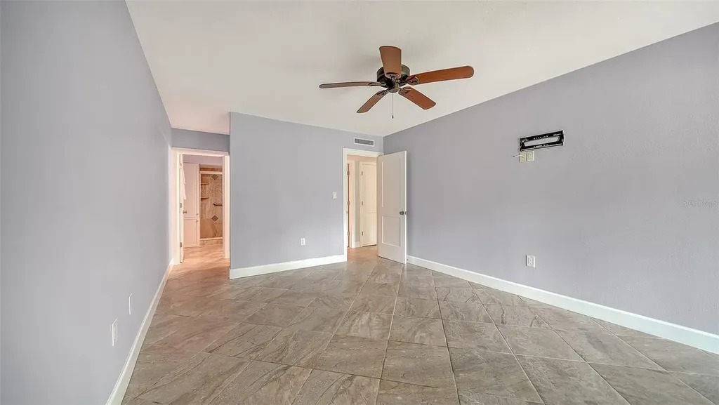225 Hourglass Way Sarasota FL 34242