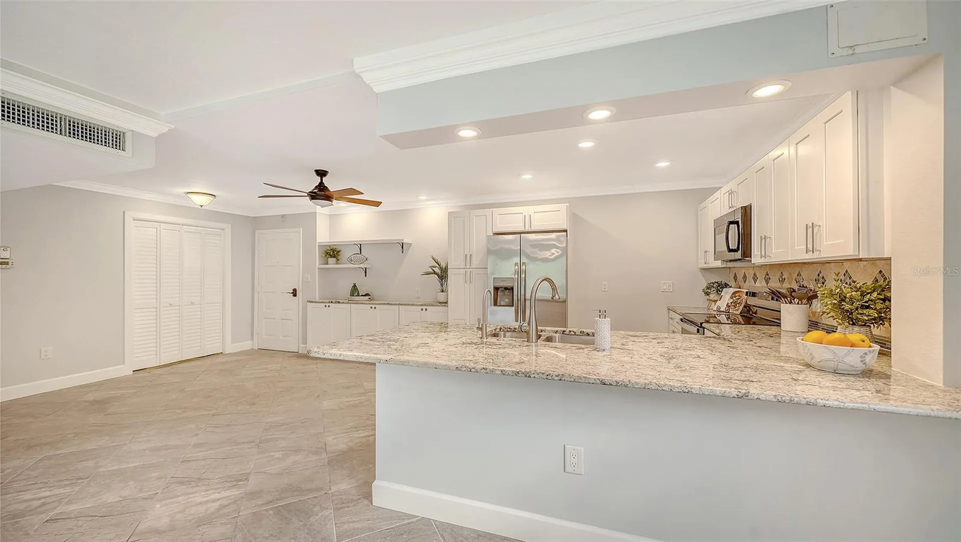 225 Hourglass Way Sarasota FL 34242