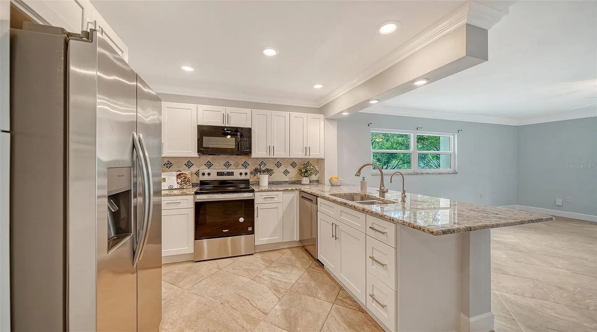 225 Hourglass Way Sarasota FL 34242
