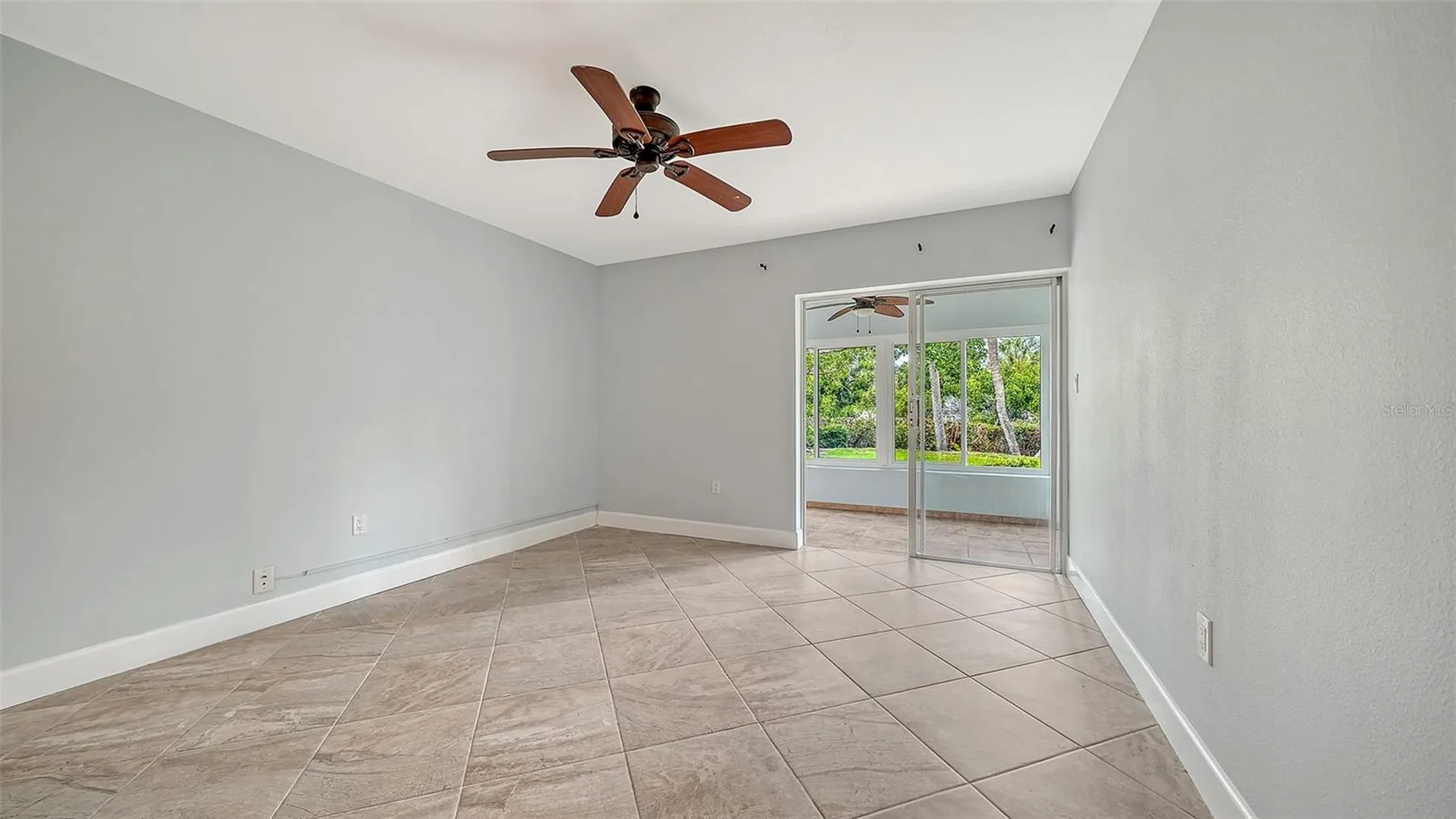 225 Hourglass Way Sarasota FL 34242