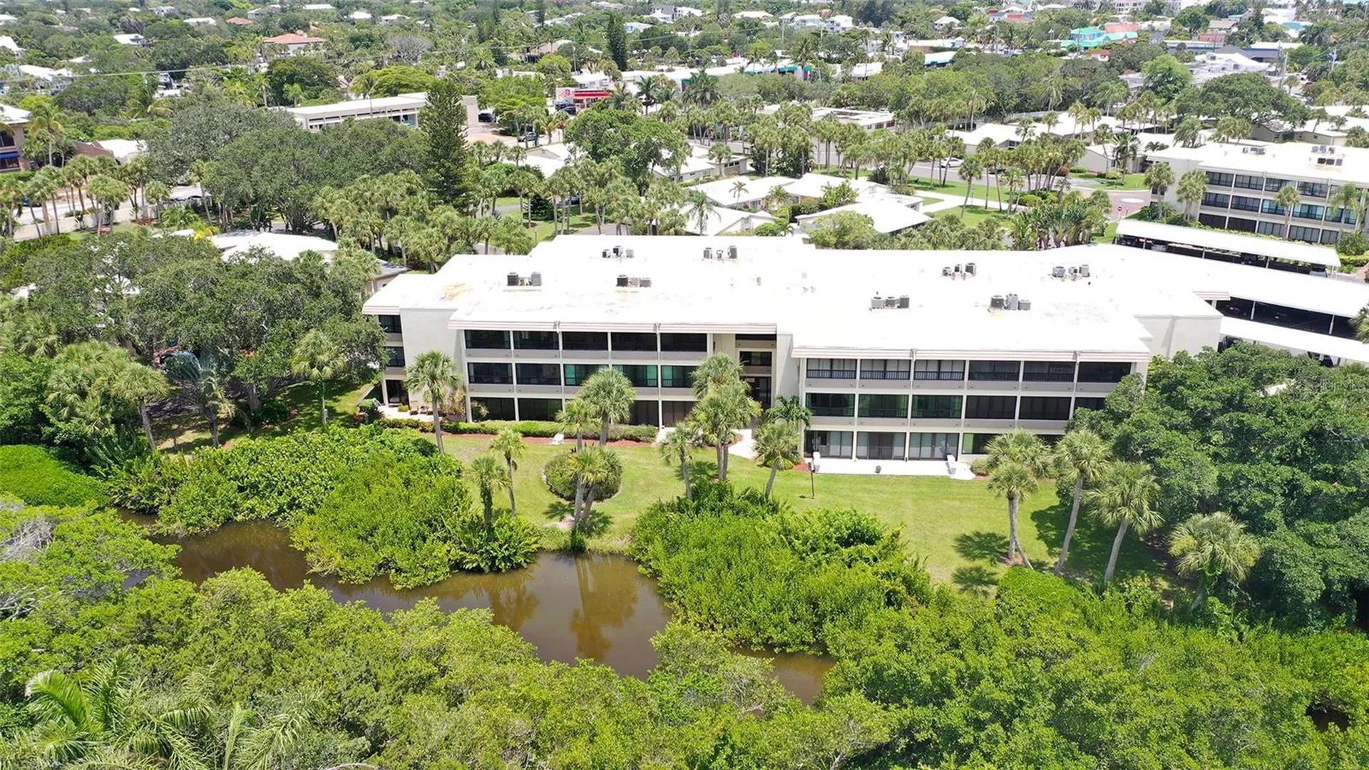 225 Hourglass Way Sarasota FL 34242