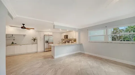 225 Hourglass Way Sarasota FL 34242