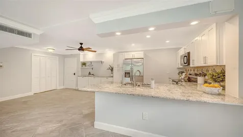 225 Hourglass Way Sarasota FL 34242