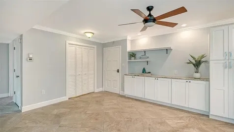 225 Hourglass Way Sarasota FL 34242