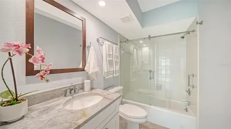 225 Hourglass Way Sarasota FL 34242