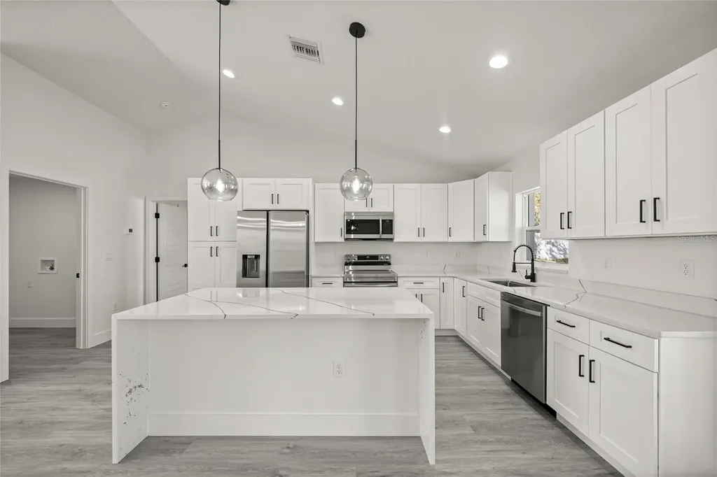 9989 SW 42nd Avenue Ocala FL 34476