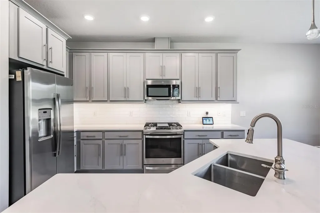 4849 Isola Court Wesley Chapel FL 33543