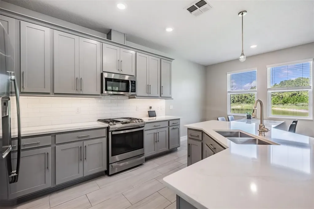 4849 Isola Court Wesley Chapel FL 33543