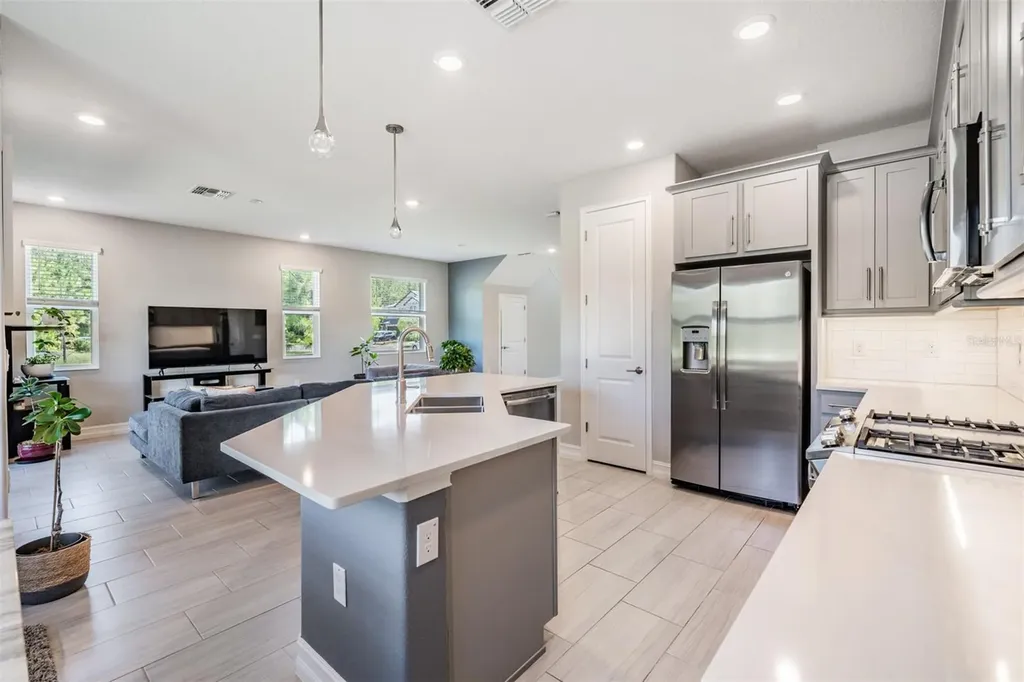 4849 Isola Court Wesley Chapel FL 33543