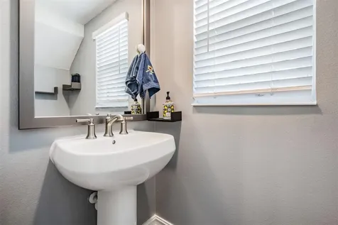 4849 Isola Court Wesley Chapel FL 33543