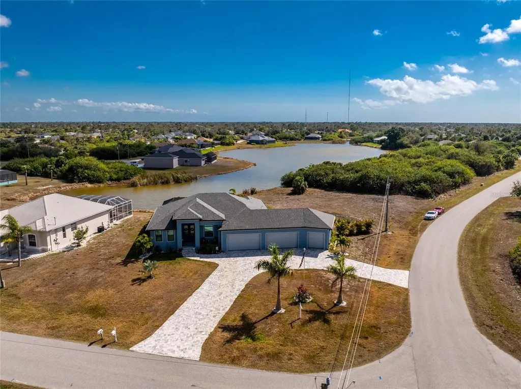 401 Albatross Road Rotonda West FL 33947