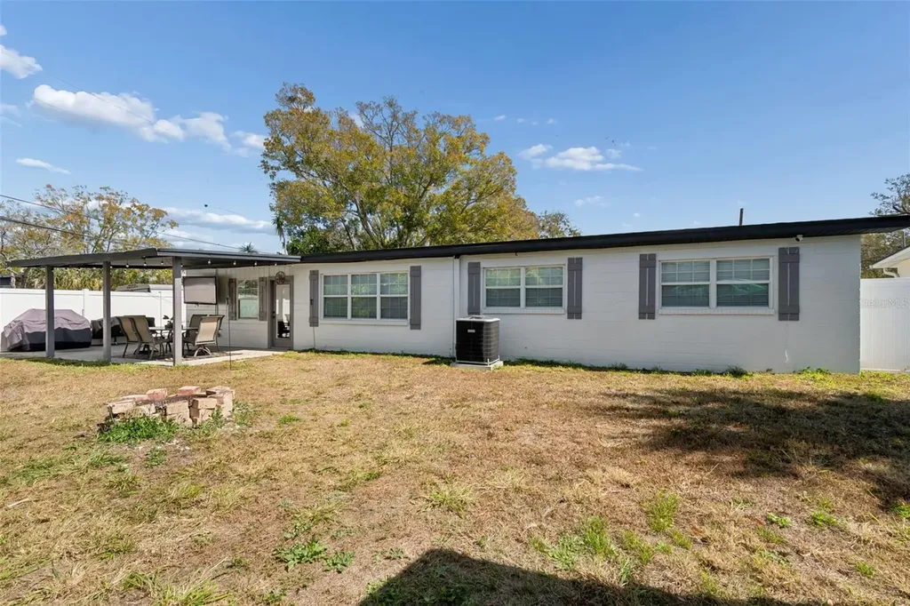 4636 W Bay Court Avenue Tampa FL 33611