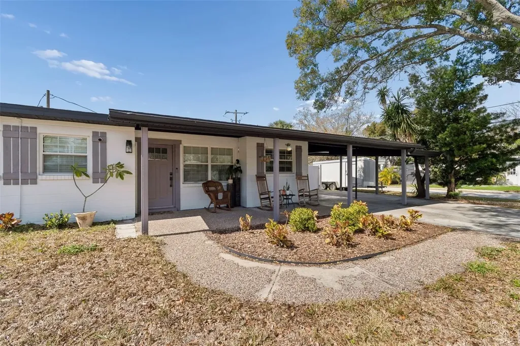 4636 W Bay Court Avenue Tampa FL 33611