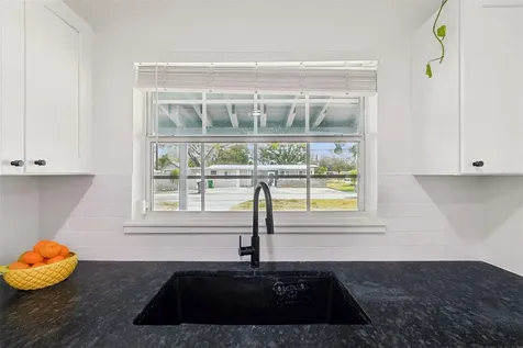4636 W Bay Court Avenue Tampa FL 33611