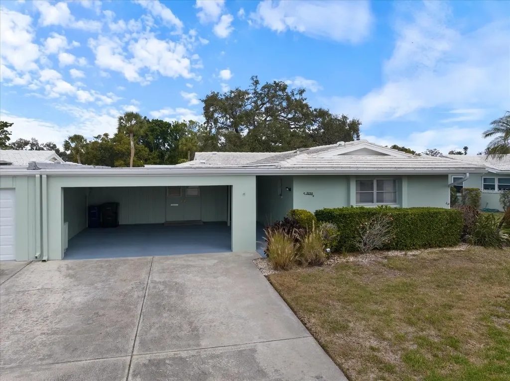 3230 Village Green Drive Sarasota FL 34239