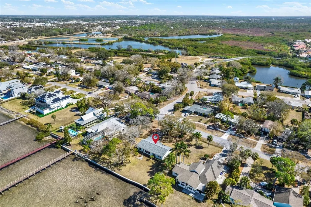 400 Shore Drive E Oldsmar FL 34677