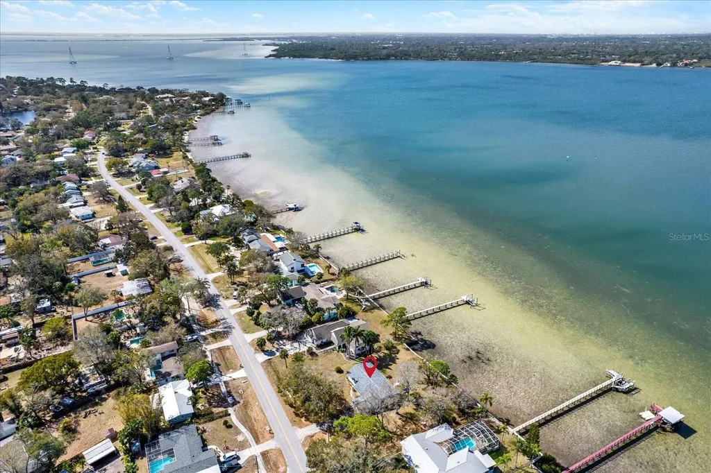 400 Shore Drive E Oldsmar FL 34677