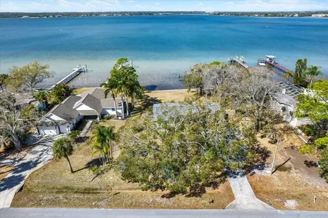 400 Shore Drive E Oldsmar FL 34677
