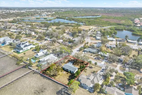 400 Shore Drive E Oldsmar FL 34677