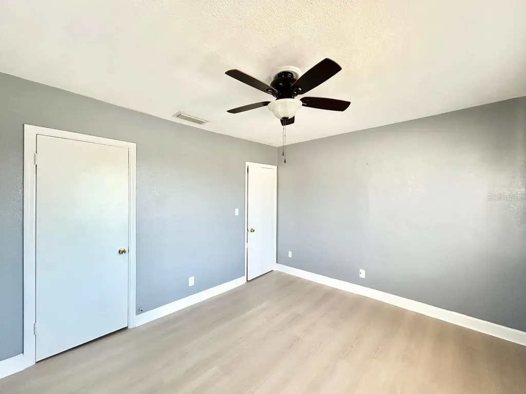 2720 Edwards Avenue S St Petersburg FL 33705