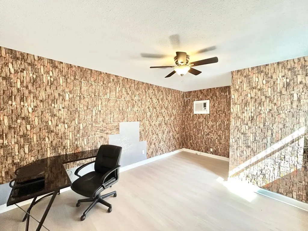 2720 Edwards Avenue S St Petersburg FL 33705