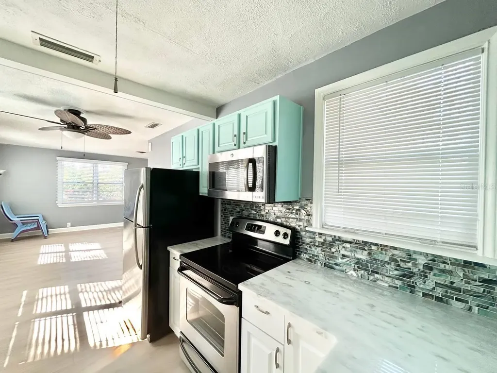 2720 Edwards Avenue S St Petersburg FL 33705