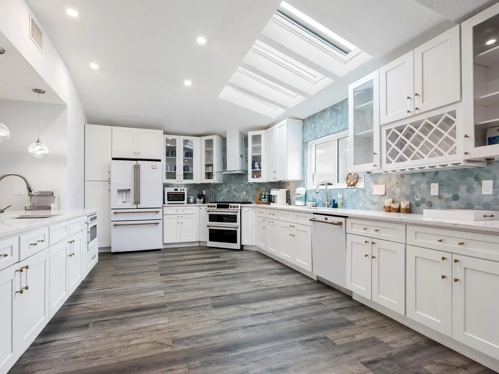 501 Norton Street Longboat Key FL 34228