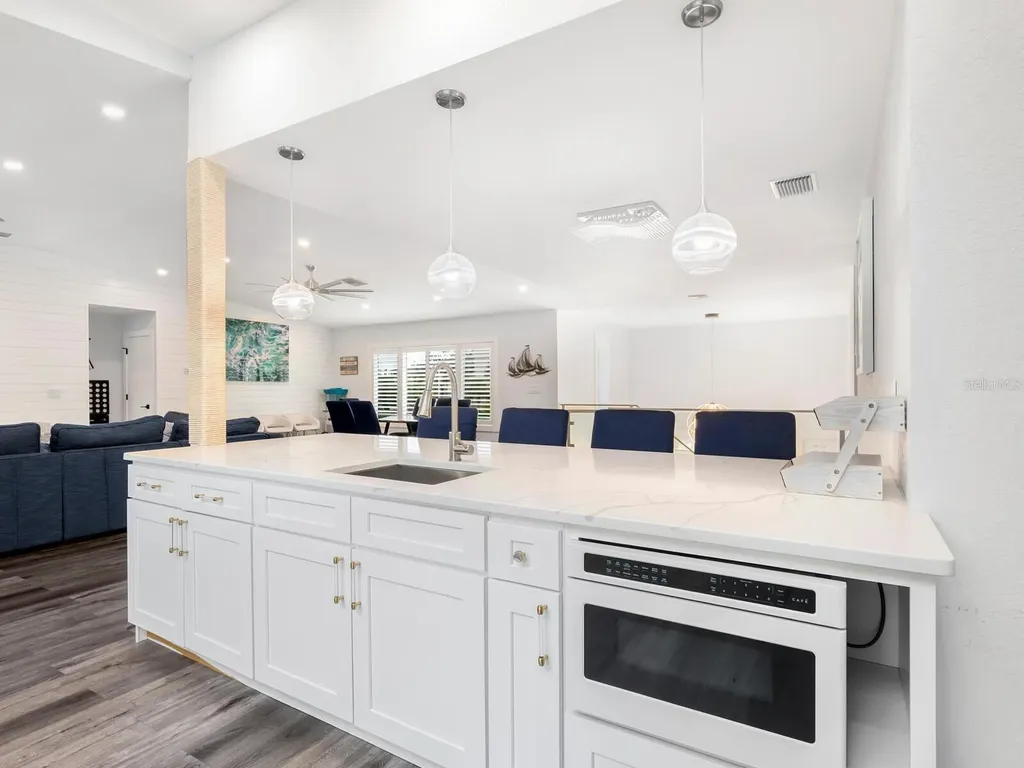 501 Norton Street Longboat Key FL 34228