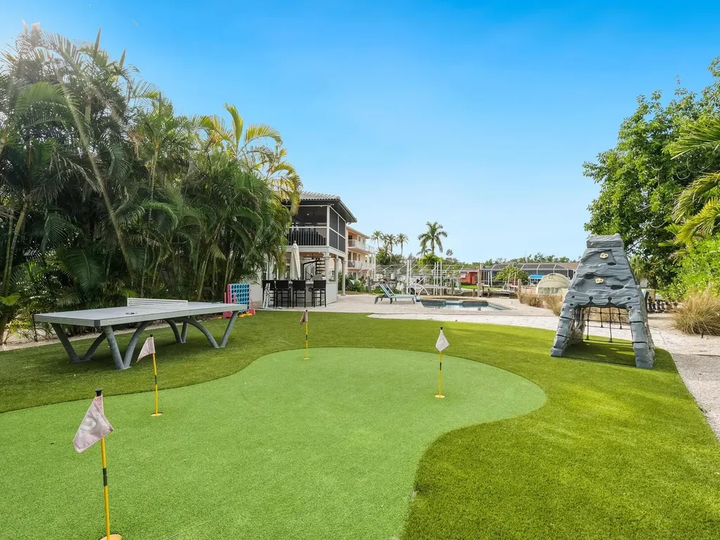 501 Norton Street Longboat Key FL 34228