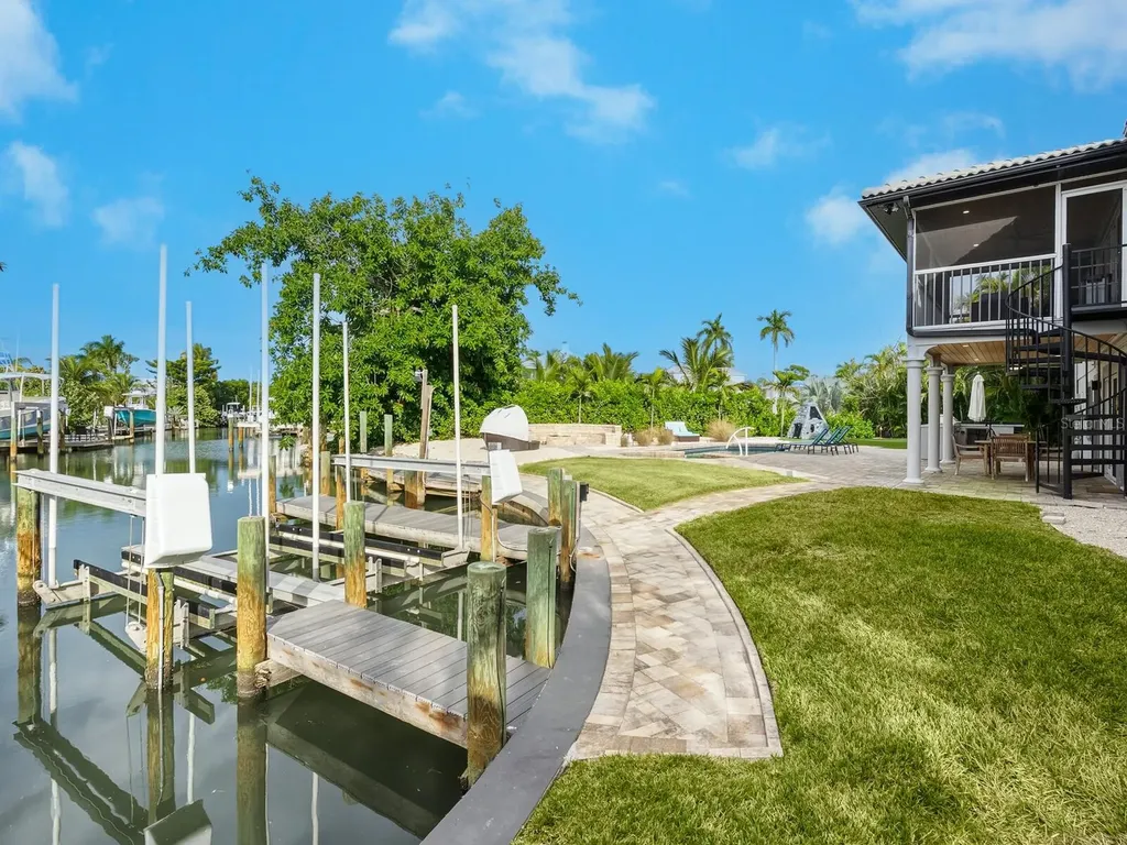 501 Norton Street Longboat Key FL 34228