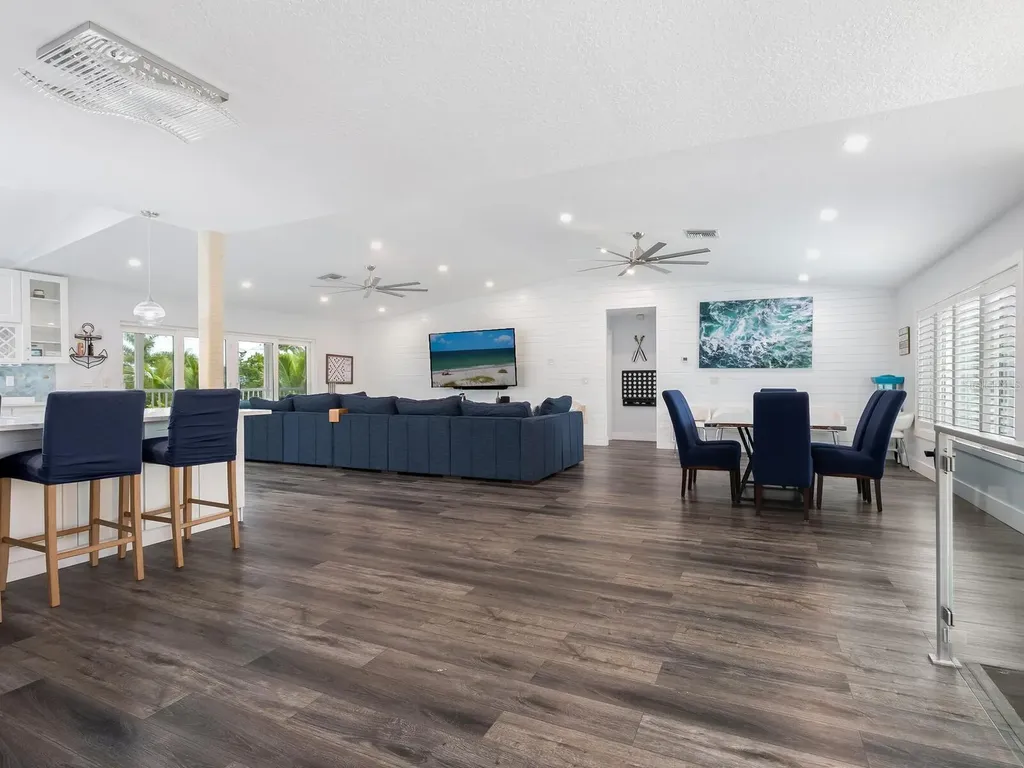 501 Norton Street Longboat Key FL 34228