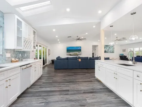 501 Norton Street Longboat Key FL 34228