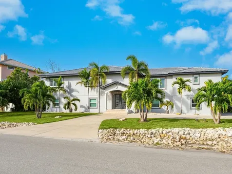 501 Norton Street Longboat Key FL 34228