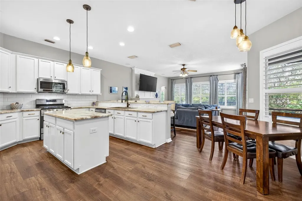 15036 Eaglerise Drive Lithia FL 33547
