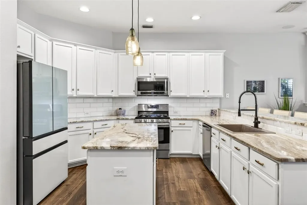 15036 Eaglerise Drive Lithia FL 33547