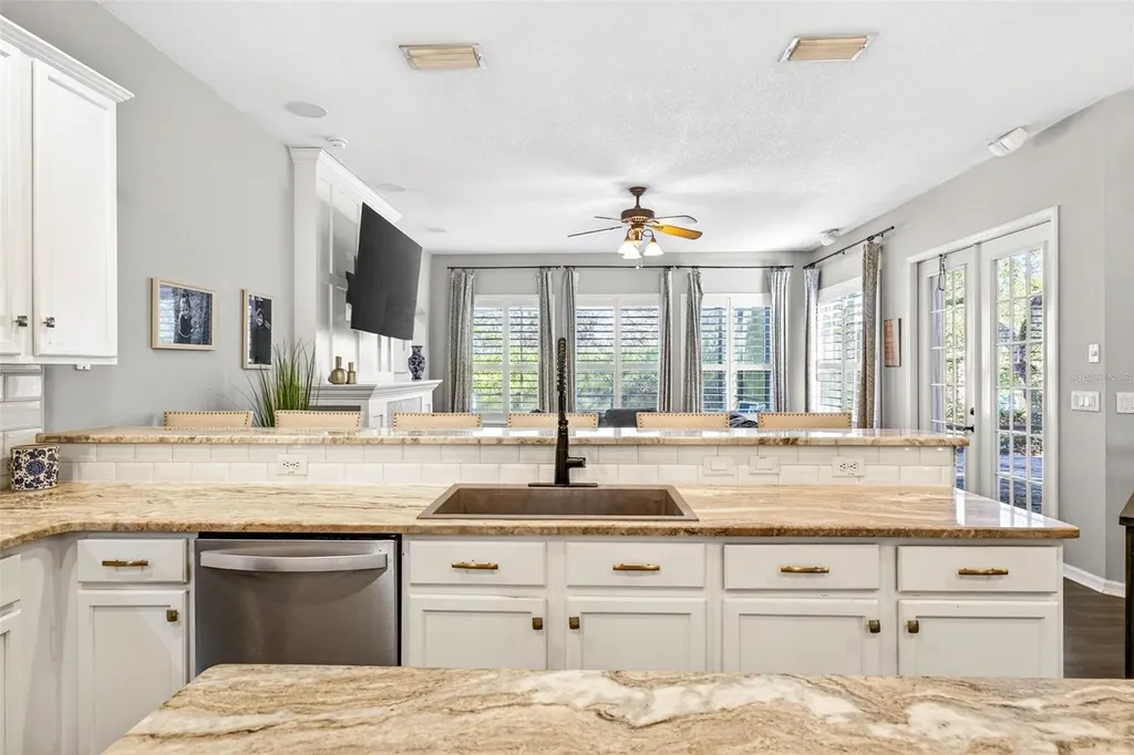 15036 Eaglerise Drive Lithia FL 33547