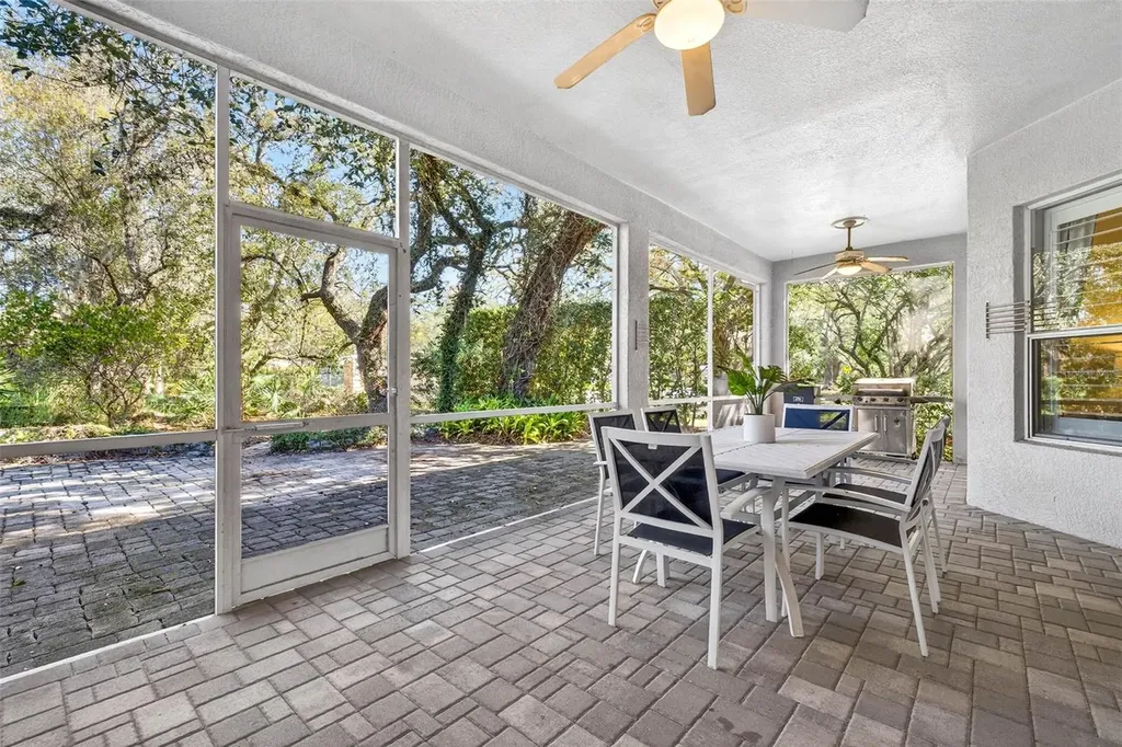 15036 Eaglerise Drive Lithia FL 33547