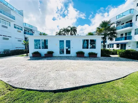 Cond Costamar Beach Village Loiza PR 00772