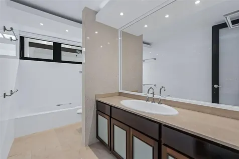 3 Garden Hills Estates Guaynabo PR 00966