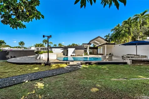 3 Garden Hills Estates Guaynabo PR 00966